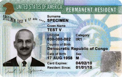 how does a green card look like